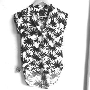 Jachs Girlfriend Palm Tree Print Top